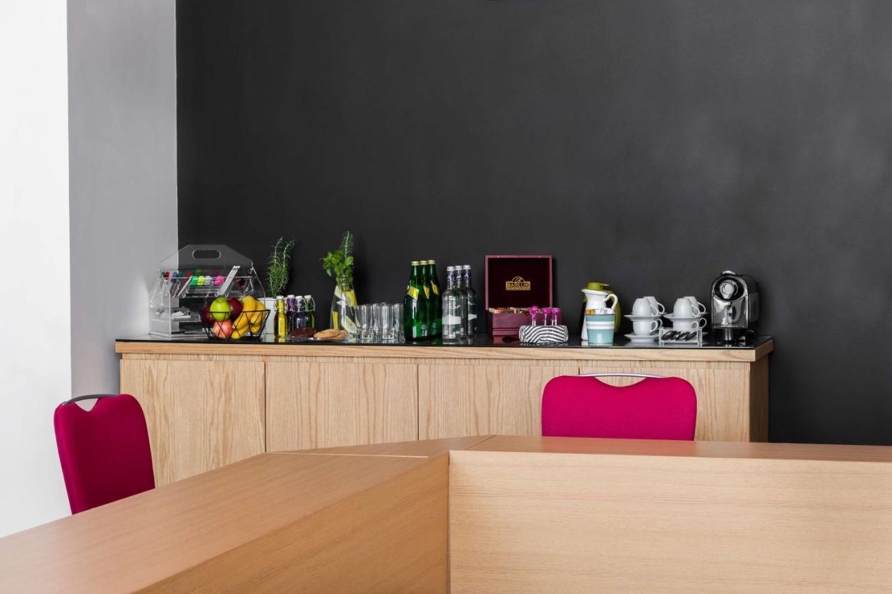 Park Inn By Radisson Jeddah Madinah Road Luaran gambar